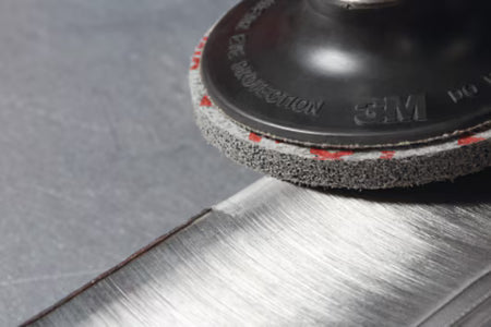 Scotch Brite™ Roloc™ Deburr and Finish PRO Unitized Wiel DP-UR, 50 mm x 3,2 mm, Zonder Gat, 6C MED+
