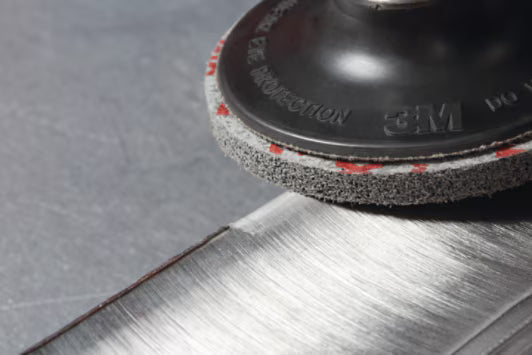 Scotch Brite™ Roloc™ Deburr and Finish PRO Unitized Wiel DP-UR, 76 mm x 3,2 mm, Zonder Gat, 6C MED+