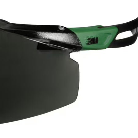 3M™ SecureFit™ 500 Veiligheidsbril, groen/zwart montuur, antikras+ (K), IR 5.0 grijze lenzen, SF550ASP-GRN-EU, 20/doos