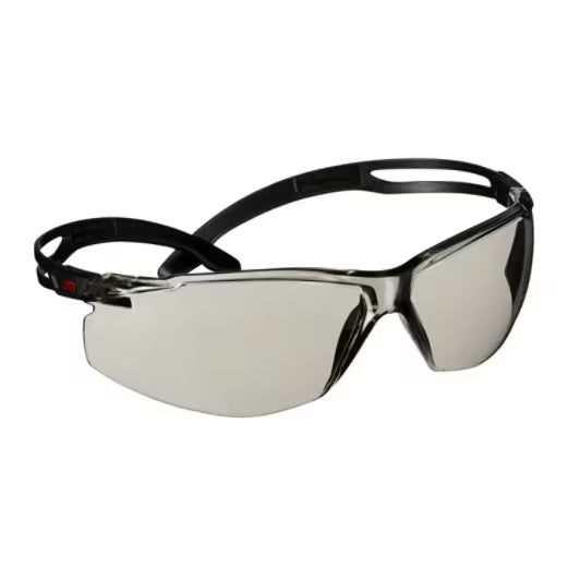 3M™ SecureFit™ 500 Veiligheidsbril, zwart montuur, Scotchgard™ condenswerende en krasbestendige coating (K&N), lichtgrijze lenzen voor binnen/buiten, SF507SGAF-BLK-EU, 20/doos