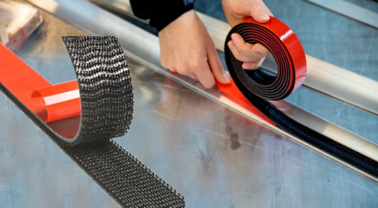 3M™ Dual Lock™ Hersluitbaar Klikband SJ3870, Zwart, 25 mm x 41 m, 6.1 mm, 40 kopjes/cm²