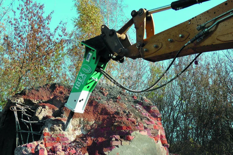 Marteau de démolition hydraulique Dehaco sur pelleteuse