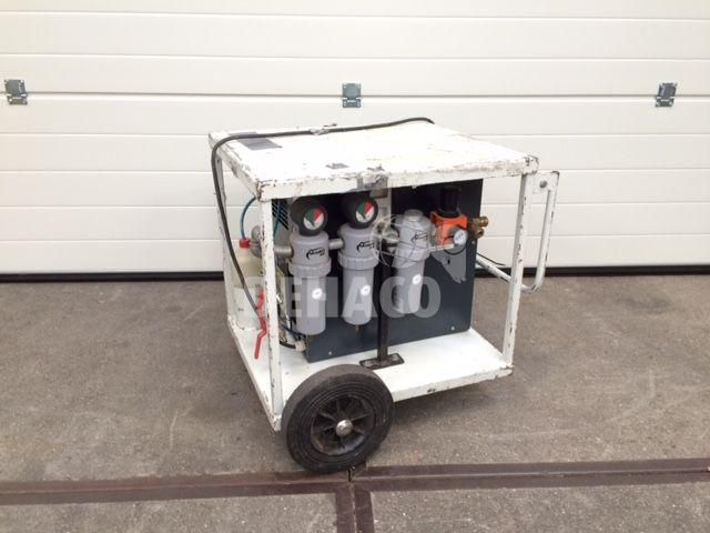 Occasion: Quality Air leeflucht compressor met koeldroger